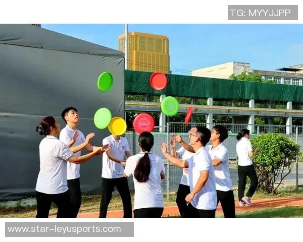 探索武汉飞盘队的团队协作与运动魅力揭秘飞盘运动的无限可能 探索武汉飞盘队的团队协作与运动魅力揭秘飞盘运动的无限可能