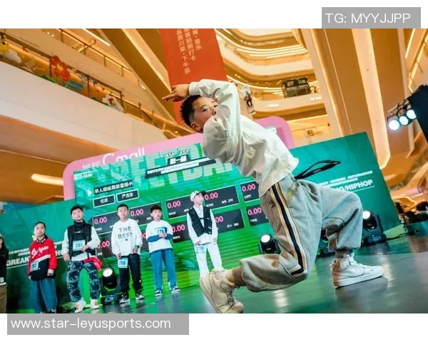 重庆街舞队在运动街舞耐力排行榜中荣获第二名展现卓越实力与团队精神